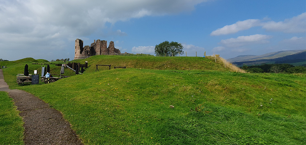 Brough Castle 